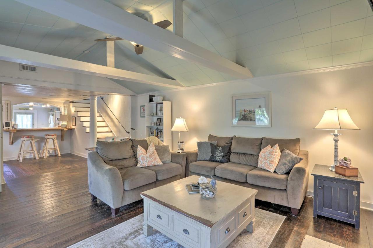 Coastal, Walkable Home In Historic Southport! المظهر الخارجي الصورة